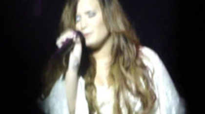 Demi Lovato - Lightweight Live - A Special Night With Demi Lovato (1049)