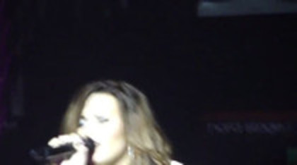 Demi Lovato - Lightweight Live - A Special Night With Demi Lovato (1055)
