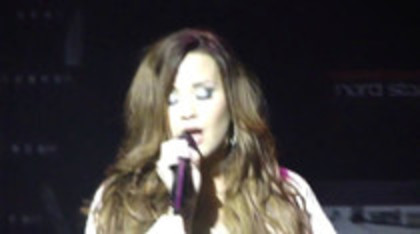 Demi Lovato - Lightweight Live - A Special Night With Demi Lovato (1150)