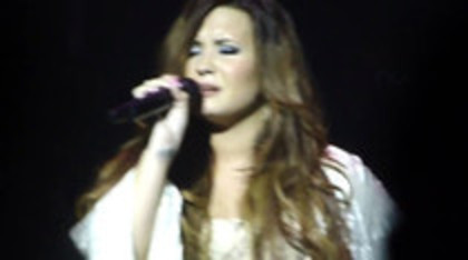 Demi Lovato - Lightweight Live - A Special Night With Demi Lovato (1407)