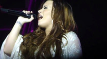 Demi Lovato - Lightweight Live - A Special Night With Demi Lovato (1449)