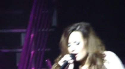 Demi Lovato - Lightweight Live - A Special Night With Demi Lovato (1417)