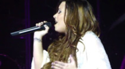 Demi Lovato - Lightweight Live - A Special Night With Demi Lovato (1474)