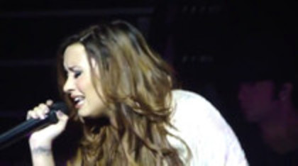 Demi Lovato - Lightweight Live - A Special Night With Demi Lovato (1520)