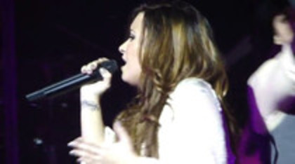 Demi Lovato - Lightweight Live - A Special Night With Demi Lovato (1593)