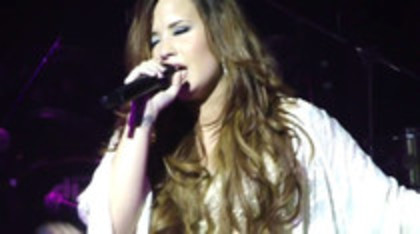 Demi Lovato - Lightweight Live - A Special Night With Demi Lovato (1911) - Demilush - Lightweight Live - A Special Night With Demi Lovato Part oo4
