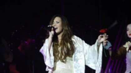 Demi Lovato - Lightweight Live - A Special Night With Demi Lovato (1935) - Demilush - Lightweight Live - A Special Night With Demi Lovato Part oo5