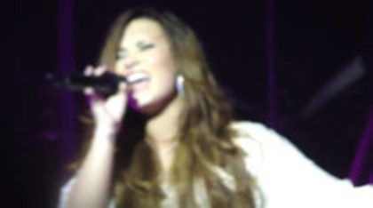 Demi Lovato - Lightweight Live - A Special Night With Demi Lovato (1976)