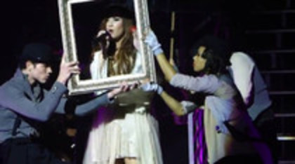Demi Lovato - Lightweight Live - A Special Night With Demi Lovato (1987)
