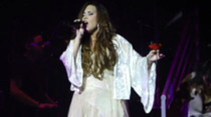 Demi Lovato - Lightweight Live - A Special Night With Demi Lovato (1991)