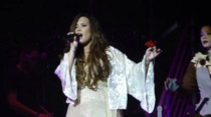 Demi Lovato - Lightweight Live - A Special Night With Demi Lovato (1993)