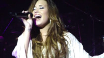 Demi Lovato - Lightweight Live - A Special Night With Demi Lovato (1998) - Demilush - Lightweight Live - A Special Night With Demi Lovato Part oo5