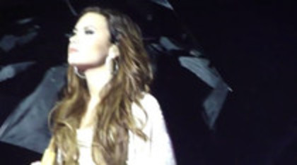 Demi Lovato - Lightweight Live - A Special Night With Demi Lovato (2907)