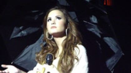 Demi Lovato - Lightweight Live - A Special Night With Demi Lovato (2981)