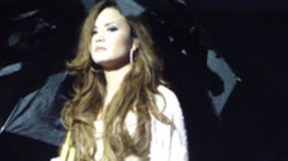 Demi Lovato - Lightweight Live - A Special Night With Demi Lovato (3260)