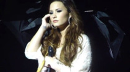 Demi Lovato - Lightweight Live - A Special Night With Demi Lovato (3336)