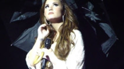 Demi Lovato - Lightweight Live - A Special Night With Demi Lovato (3340)