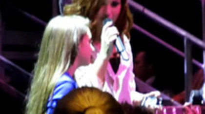 Demi Lovato Skyscraper live at Souncheck (253) Demi Lovato Skyscraper live at Souncheck (253)