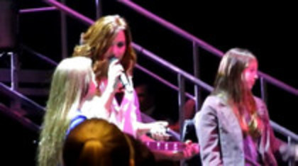 Demi Lovato Skyscraper live at Souncheck (258) Demi Lovato Skyscraper live at Souncheck (258)