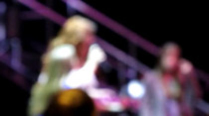 Demi Lovato Skyscraper live at Souncheck (425)