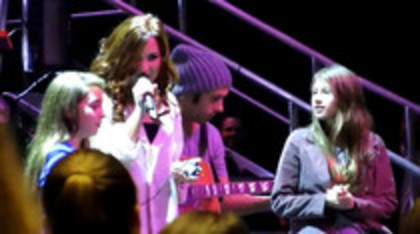 Demi Lovato Skyscraper live at Souncheck (527) - Demilush Skyscraper live at Souncheck Part oo2