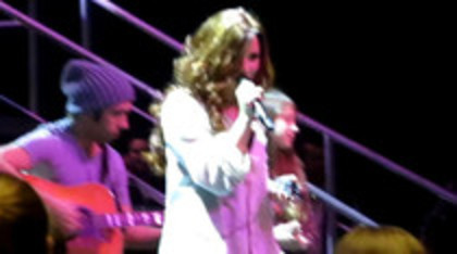 Demi Lovato Skyscraper live at Souncheck (894) - Demilush Skyscraper live at Souncheck Part oo2