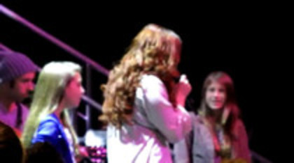 Demi Lovato Skyscraper live at Souncheck (1323) - Demilush Skyscraper live at Souncheck Part oo3