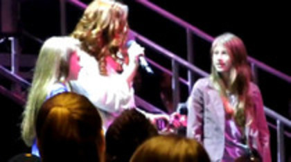 Demi Lovato Skyscraper live at Souncheck (933) - Demilush Skyscraper live at Souncheck Part oo2