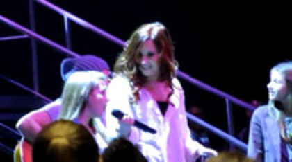 Demi Lovato Skyscraper live at Souncheck (1825) - Demilush Skyscraper live at Souncheck Part oo4