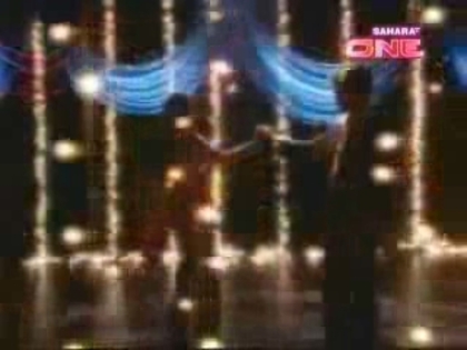 00_04_33 - G-in cautarea fericirii-G