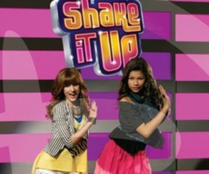 shake-it-up-500x500_thumb - Shake it up Bella and Zendaya