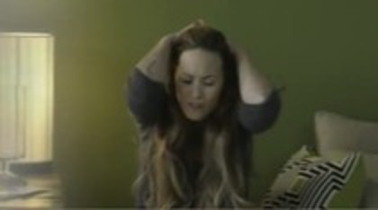 Demi - Lovato - Give - Your - Heart - A - Break (1389) Demi - Lovato - Give - Your - Heart - A - Break (1389)