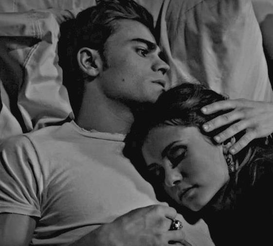 297509_272856079410668_252874978075445_1067700_1675093949_n - The Vampire Diaries