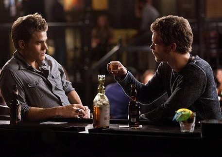 321631_274299422599667_252874978075445_1072232_79101928_n - The Vampire Diaries