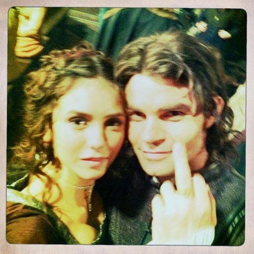 428129_324840177565228_265642223485024_873614_737075111_n - The Vampire Diaries