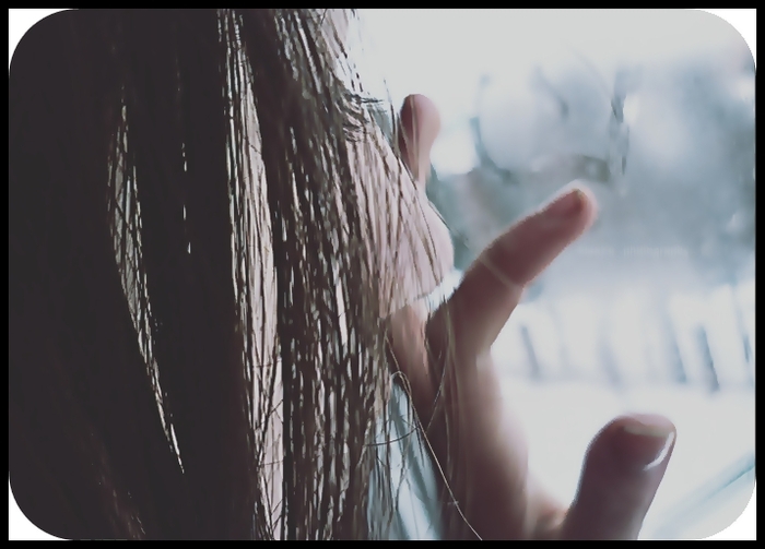 Dupa ce terminara de mancat, cei doi pleaca la scoala.