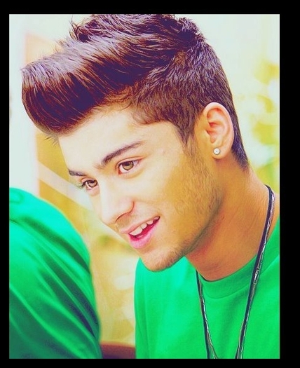 Ce face Iubirea mea? [sarutand-o pe Sophie]