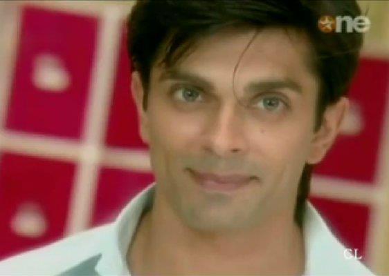 555558_281011028643121_130388720372020_617715_1746078099_n - 0-Karan singh grover