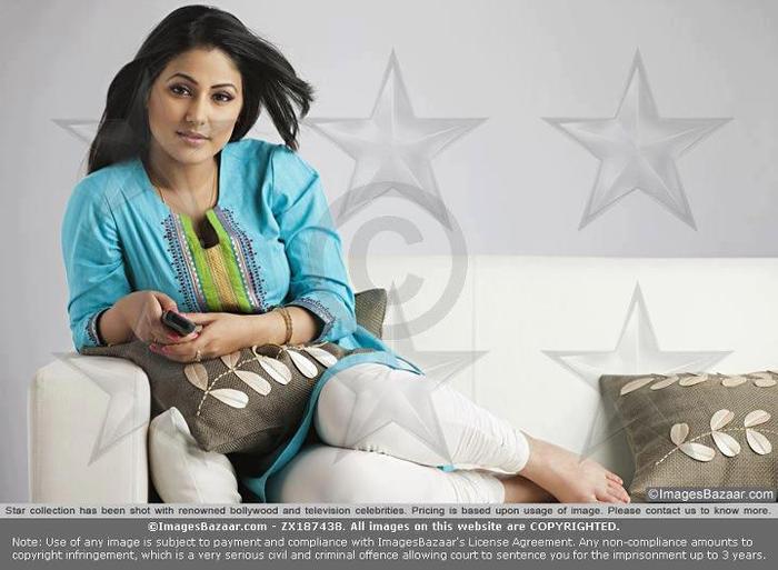 540844_321692234559656_200307900031424_919348_494120727_n - Hina Khan
