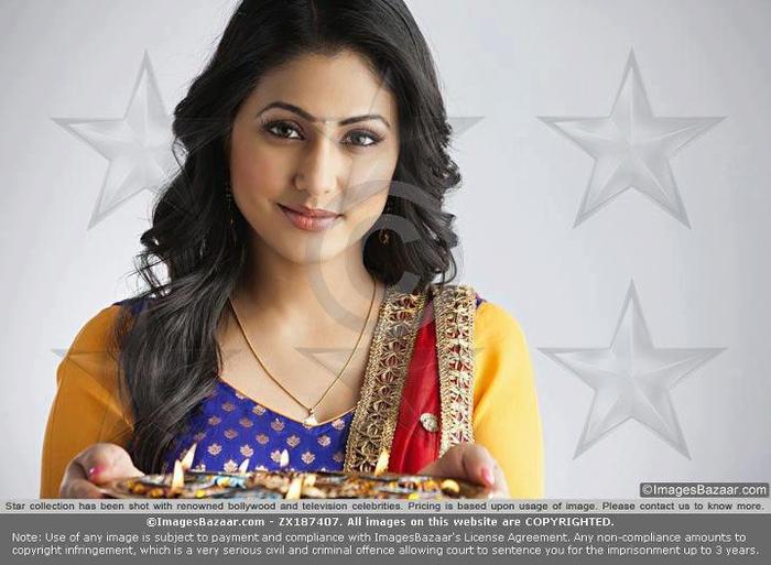 523165_321693694559510_200307900031424_919397_1219055310_n - Hina Khan
