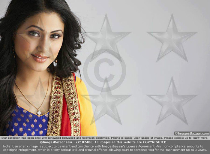 528575_321692747892938_200307900031424_919364_1331137176_n - Hina Khan