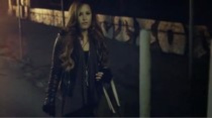 Demi - Lovato - Give - Your - Heart - A - Break (2410)