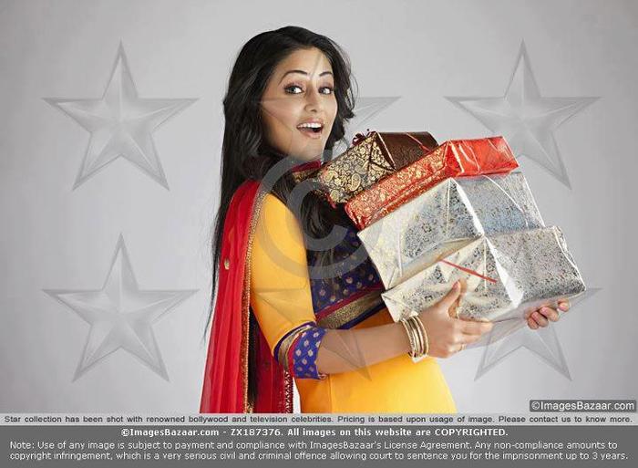 548432_321696054559274_200307900031424_919473_1579905482_n - Hina Khan
