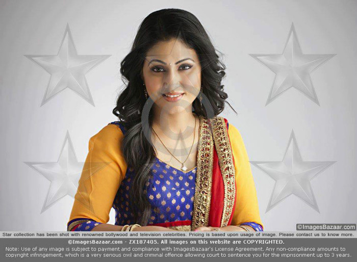 564673_321694624559417_200307900031424_919426_1271680679_n - Hina Khan