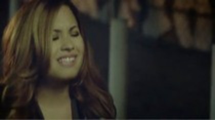 Demi - Lovato - Give - Your - Heart - A - Break (2435)