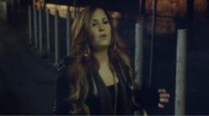 Demi - Lovato - Give - Your - Heart - A - Break (2441)