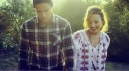 Demi - Lovato - Give - Your - Heart - A - Break (3398)