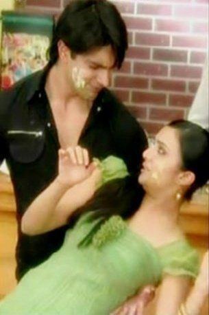 45870558_LBTLEEGDQ - 0-karan- shilpa