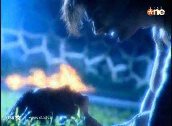45871206_HXNWSTRMC - 0-karan- shilpa