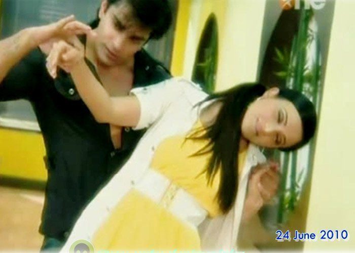 45873057_LGDISKDHL - 0-karan- shilpa